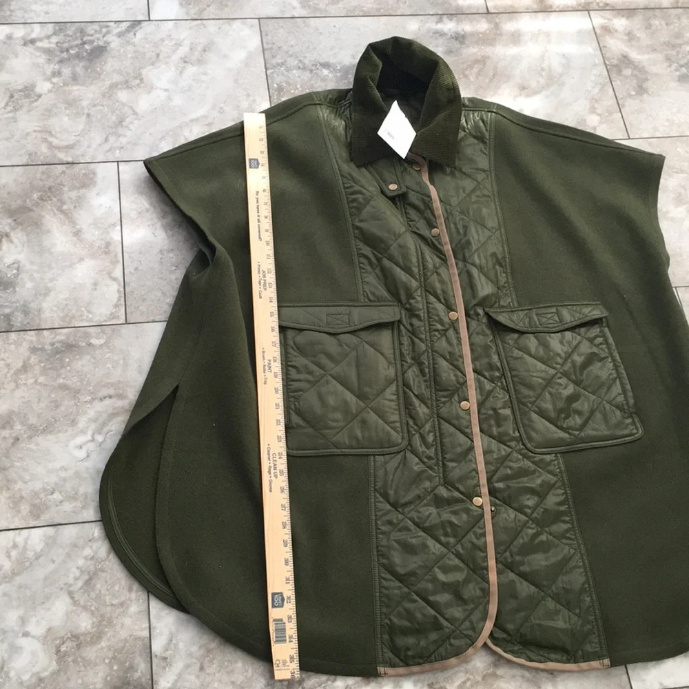 Banana Republic stylish olive